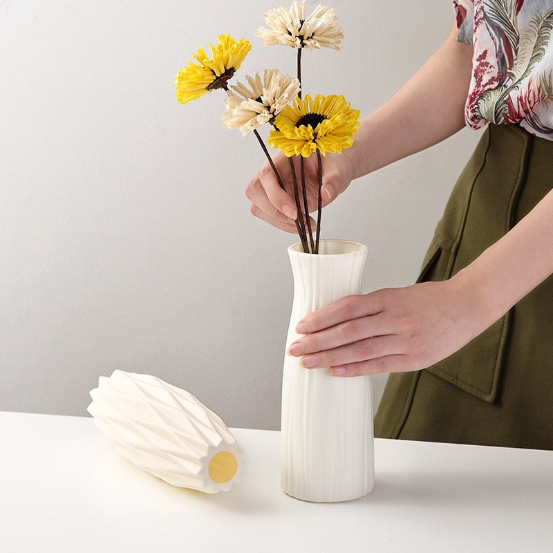 Modern Flower Vase Plastic Bouquet