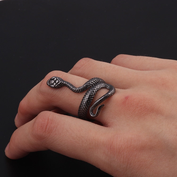 Gothic Rhinestones Open Snake Ring